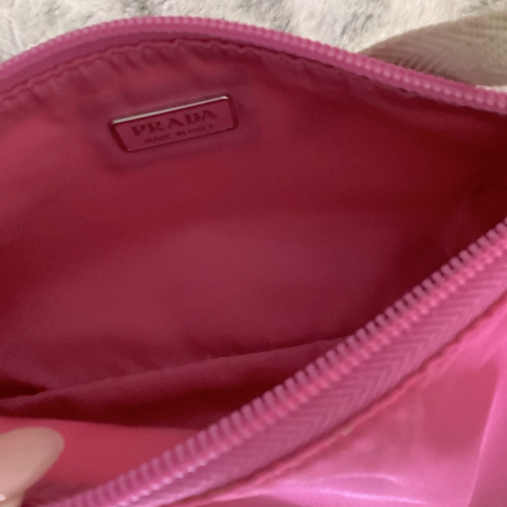 PRADA Tessuto Nylon Sport Pochette - Picture 7 of 10